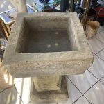 Antik Faragott kő kerti madárfürdető vagy keresztelő medence - 7