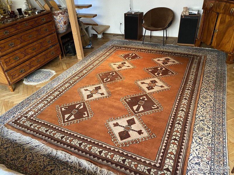 Kézi Török Milas Szőnyeg 200×300