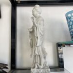 Herendi biskvitporcelán nőalak szarvassal – 32 cm - 2