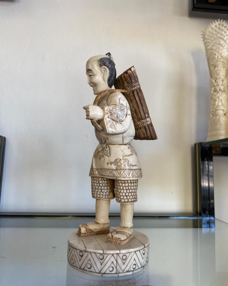 Japanese Carved Bone Okimono Figure 19-20th Century Meiji Age……..