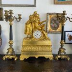 French Empire ormolu -  gilt bronze mantel clock around 1800…… - 2