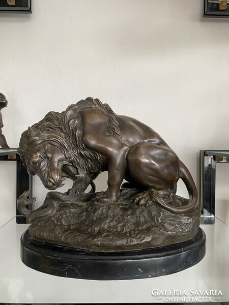 Oroszlán Bronz Szobor